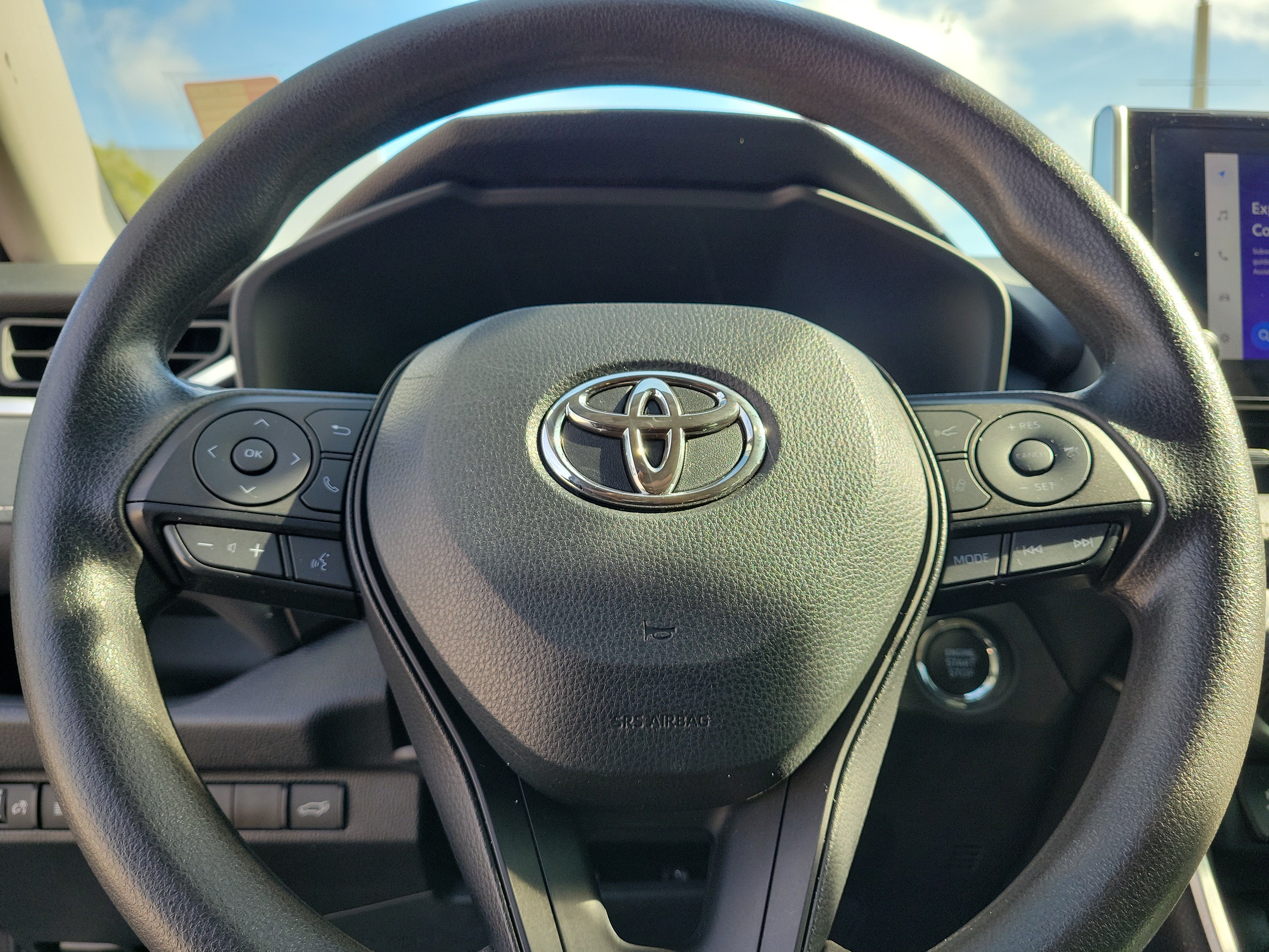 Used 2024 Toyota RAV4 XLE w/ Convenience Package FWD image 24