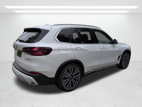New 2026 BMW X5 sDrive40i w/ Executive Package RWD image 4