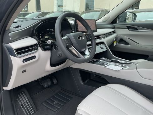 New 2026 INFINITI QX60 Luxe w/ Family Package image 22