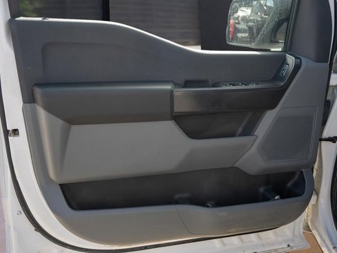 Used 2022 Ford F150 Lightning Pro image 10