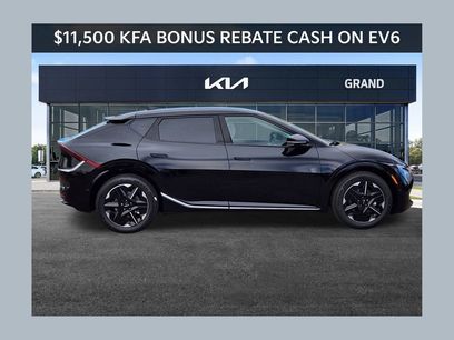New 2025 Kia EV6 Wind