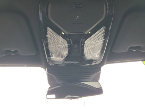 Used 2025 BMW X5 xDrive50e image 24