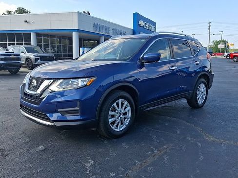 Used 2018 Nissan Rogue SV w/ Premium Package AWD/4WD image 3
