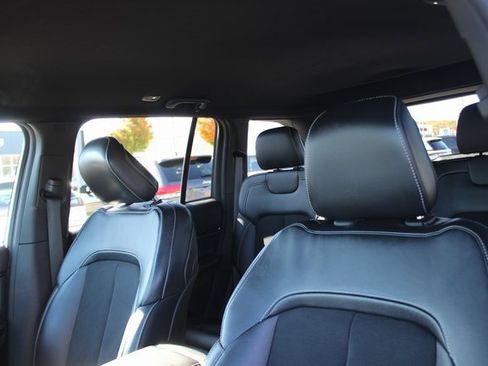 Used 2023 Jeep Grand Cherokee Altitude image 20