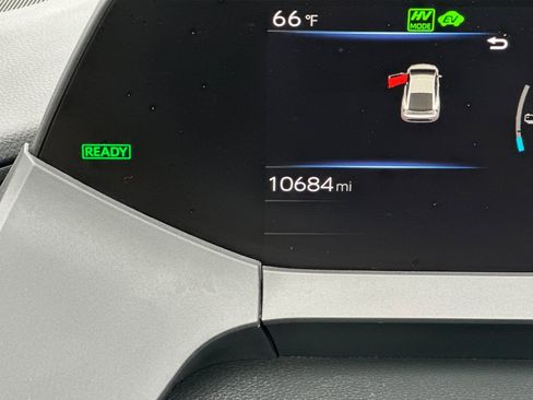 Certified 2024 Toyota Prius Prime SE image 28