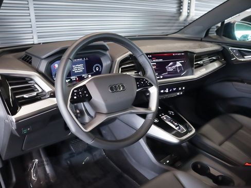 Used 2025 Audi Q4 e-tron Premium w/ Convenience Package RWD image 17