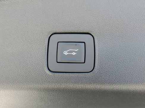 Certified 2022 Chevrolet TrailBlazer ACTIV w/ Sun and Liftgate Package image 11