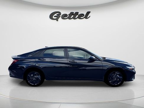 New 2026 Hyundai Elantra Sport FWD image 6