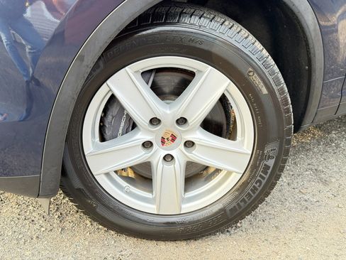 Used 2012 Porsche Cayenne image 77