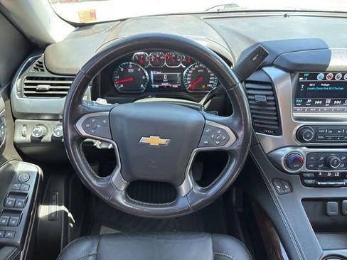 Used 2020 Chevrolet Suburban LT AWD/4WD image 27