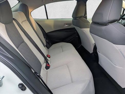 Used 2020 Toyota Corolla LE w/ Carpet Mat Package (TMS) image 23