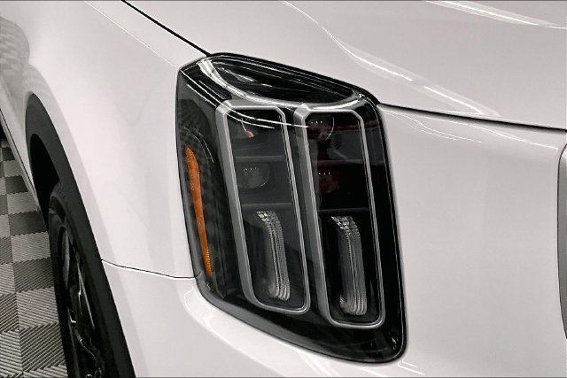 Used 2025 Kia Telluride S AWD/4WD image 35