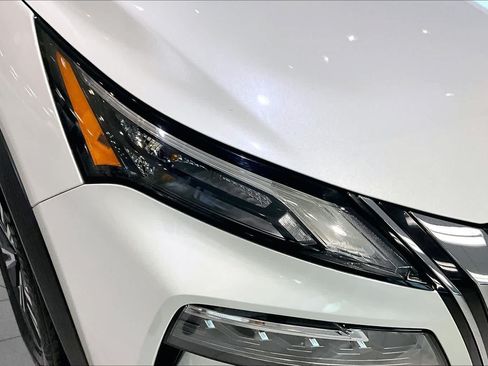 Used 2023 Nissan Rogue SV w/ SV Premium B Package FWD image 25