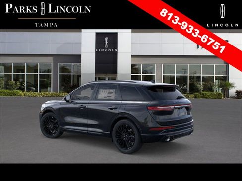 New 2026 Lincoln Corsair Reserve w/ Jet Appearance Package image 4