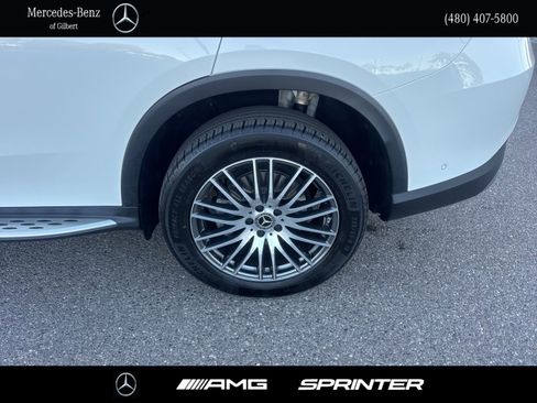 Certified 2025 Mercedes-Benz GLC 300 4MATIC image 9