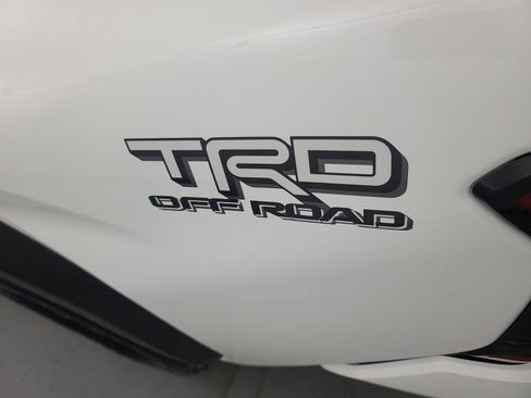 Used 2025 Toyota Tacoma TRD Off-Road image 13