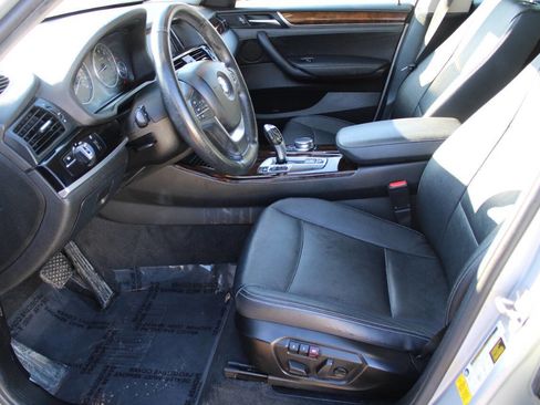 Used 2017 BMW X3 sDrive28i image 11