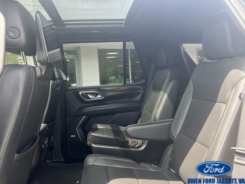 Used 2021 Chevrolet Tahoe Z71 w/ Rear Media and Nav Package AWD/4WD image 8