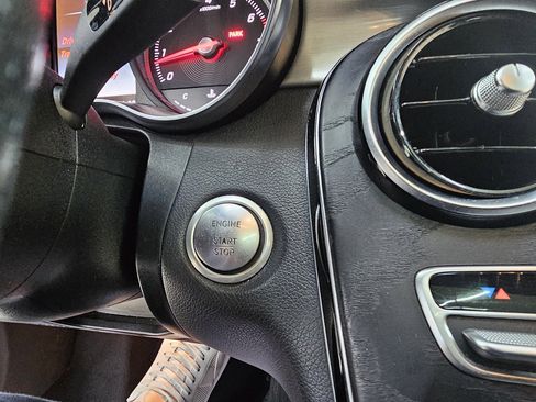 Used 2018 Mercedes-Benz C 300 Sedan w/ Premium Package image 36