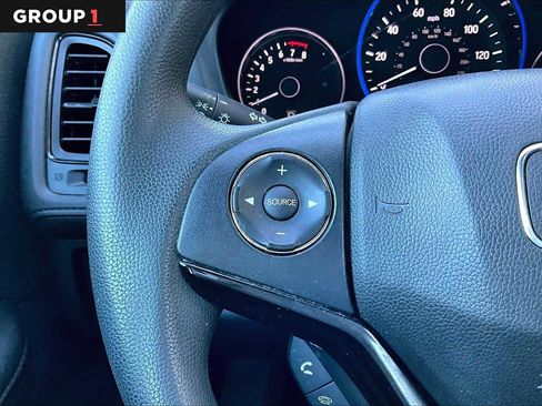 Used 2020 Honda HR-V LX image 23