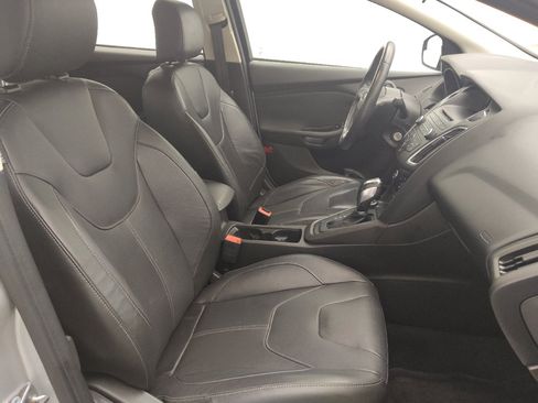 Used 2015 Ford Focus SE w/ Equipment Group 201A FWD image 21