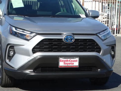 Certified 2023 Toyota RAV4 XLE Premium image 4