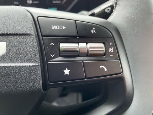 Used 2025 Kia EV6 Light image 12