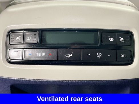 Used 2024 Hyundai Palisade Calligraphy image 31