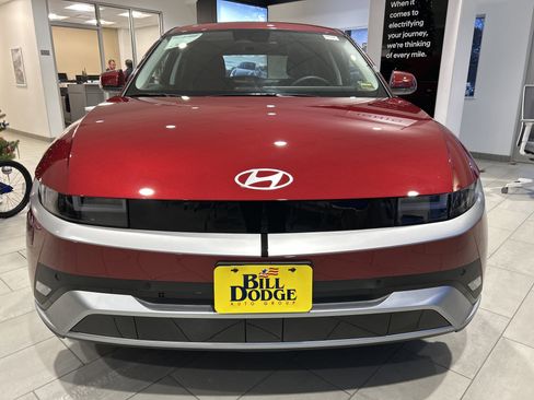 New 2026 Hyundai Ioniq 5 SEL image 2