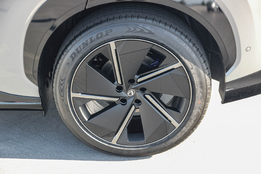 New 2026 Lexus RZ 450e AWD w/ Luxury Package image 11