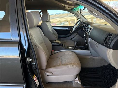 Used 2007 Toyota 4Runner SR5 image 14
