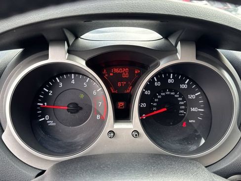 Used 2013 Nissan Juke SV AWD/4WD image 33