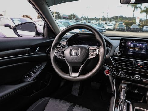 Certified 2020 Honda Accord EX image 5