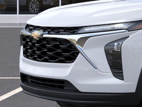 New 2026 Chevrolet Trax LS FWD image 14