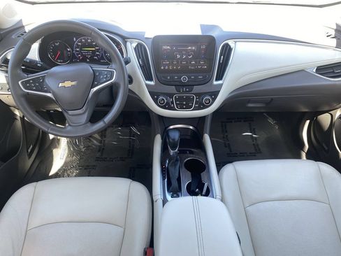 Used 2024 Chevrolet Malibu LT FWD image 17