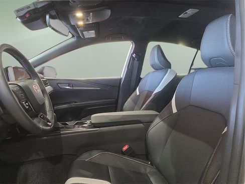 Certified 2025 Toyota Camry SE image 18