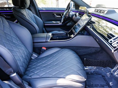 New 2025 Mercedes-Benz S 580 4MATIC Sedan image 17