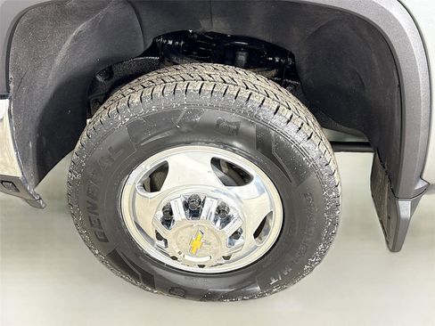Used 2024 Chevrolet Silverado 3500 LT w/ Convenience Package image 31