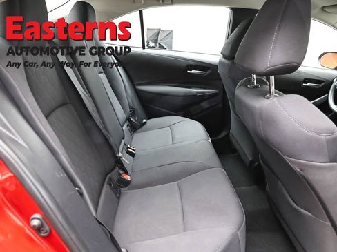 Used 2020 Toyota Corolla LE FWD image 22