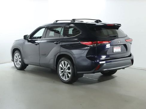 Used 2022 Toyota Highlander Limited AWD/4WD image 50