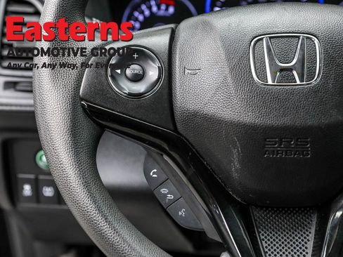 Used 2019 Honda HR-V LX image 15