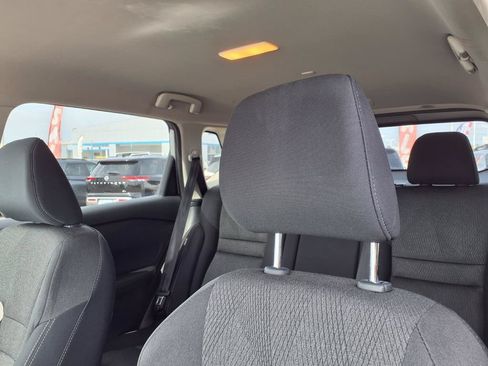 Used 2024 Nissan Rogue SV AWD/4WD image 18