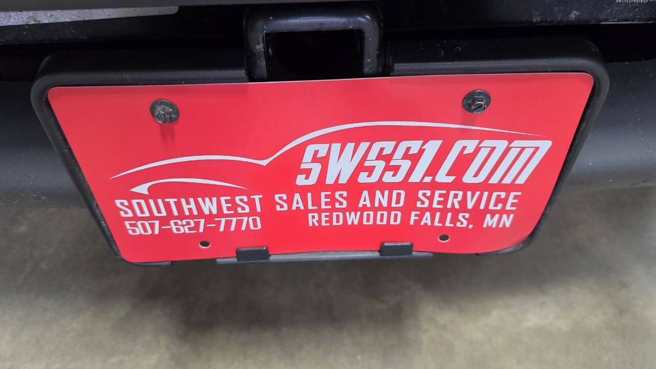 Used 2000 Ford F250 XLT RWD image 2