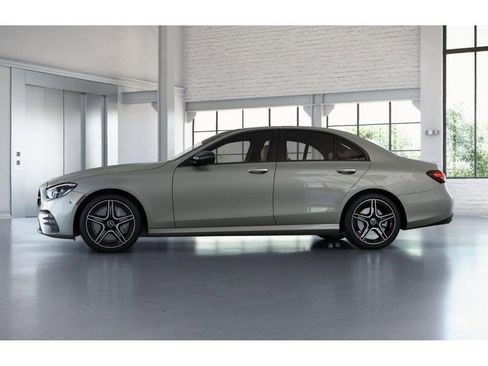 Certified 2022 Mercedes-Benz E 350 4MATIC Sedan image 36