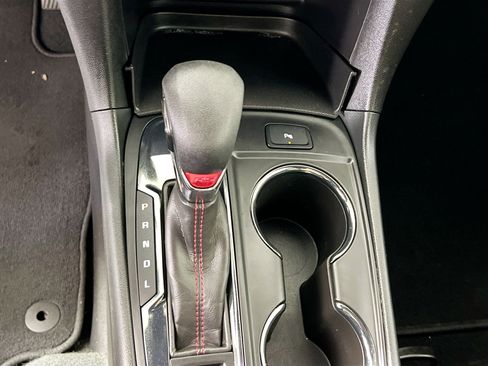 Used 2024 Chevrolet Equinox RS w/ RS Leather Package image 25