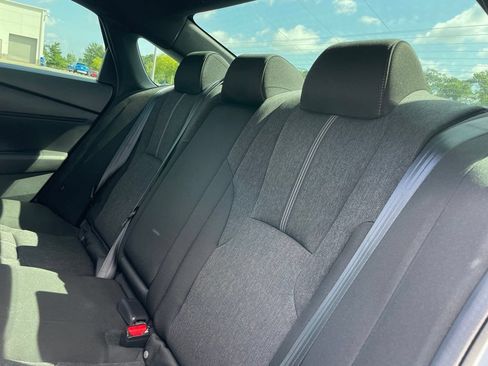 Used 2025 Honda Accord Sport image 41