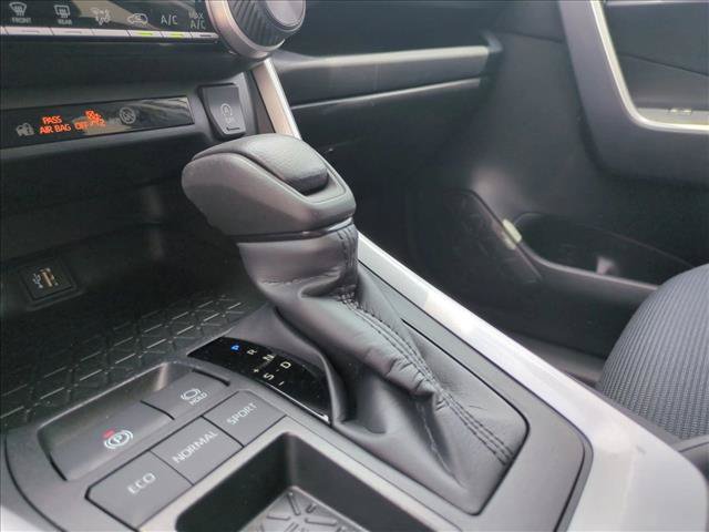 Certified 2024 Toyota RAV4 LE FWD image 12