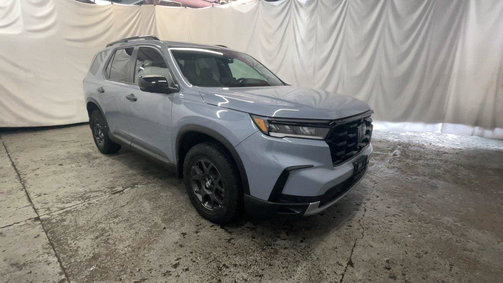 Certified 2024 Honda Pilot TrailSport image 1