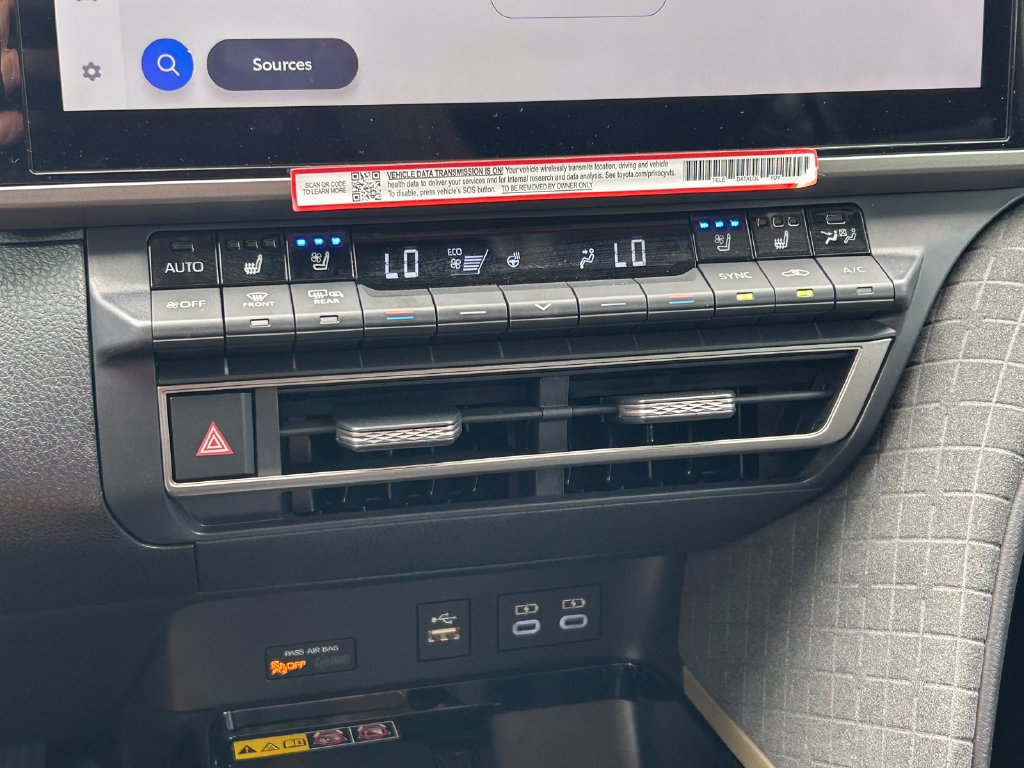 Certified 2026 Toyota Camry XLE w/ Premium Plus Package FWD image 33
