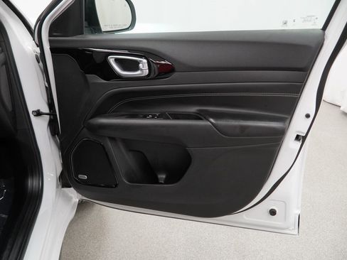 Certified 2023 Jeep Compass High Altitude w/ Driver Assist Group I image 46